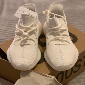 Yeezy 350 Triple White